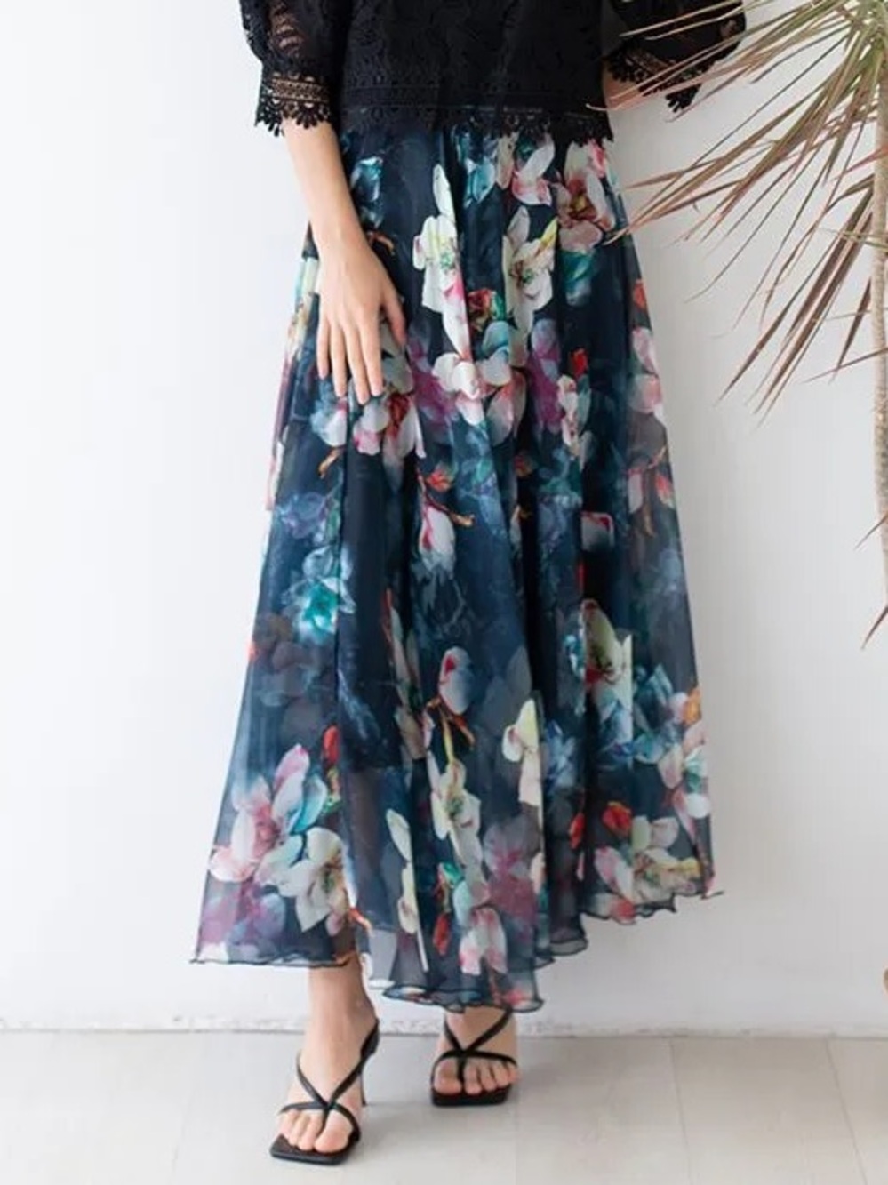 Chicwish Blue Flowy Floral Chiffon Maxi Skirt XS